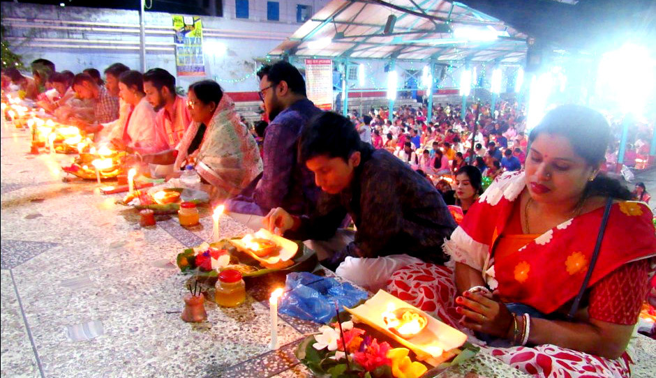 কুমিল্লায় রাখের উপবাস ও প্রদীপ প্রজ্জ্বলন অনুষ্ঠিত